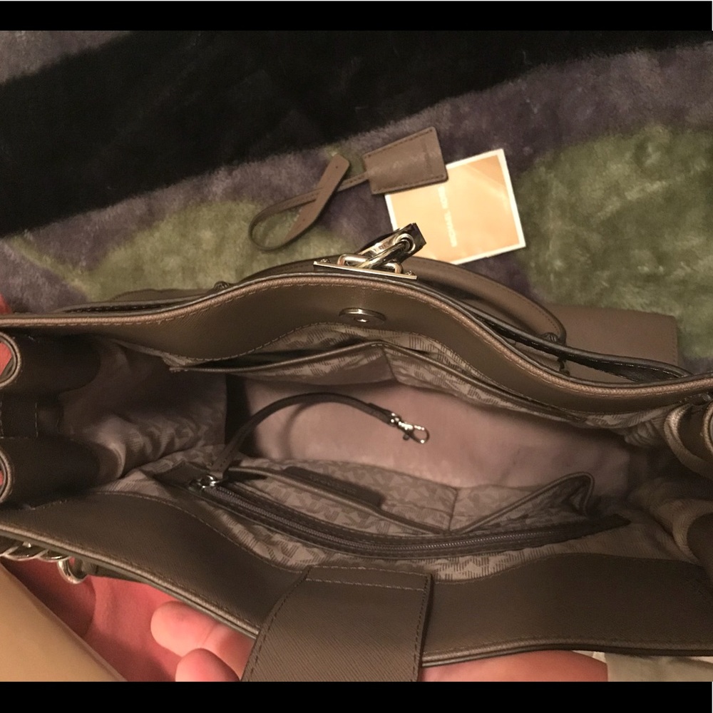 MK Hamilton Bag - Picture 2 of 2
